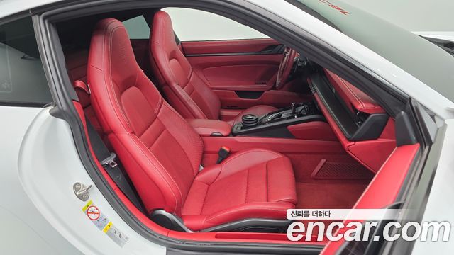 Porsche 911 (992) Carrera 4 GTS 2023 — фото 26