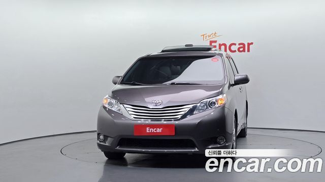 Toyota Sienna 3.5 AWD 2014 — фото 3