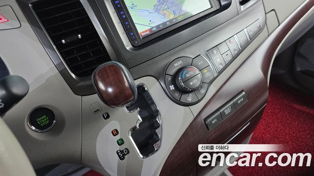 Toyota Sienna 3.5 AWD 2014 — фото 9