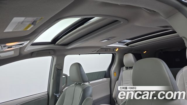 Toyota Sienna 3.5 AWD 2014 — фото 17