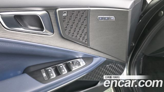 Kia K8 3.5 Gasoline 4WD Signature 2025 — фото 40