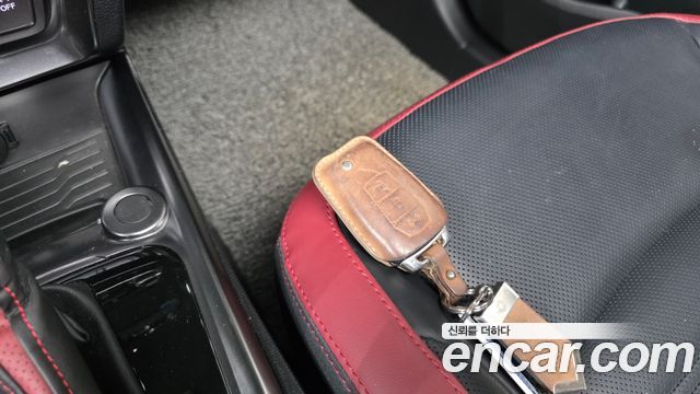 KG Mobility (SsangYong) Tivoli Air 1.5 A3 2WD 2022 — фото 15