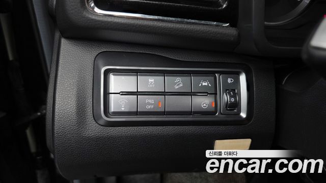 KG Mobility (SsangYong) Tivoli Air 1.5 A3 2WD 2022 — фото 27