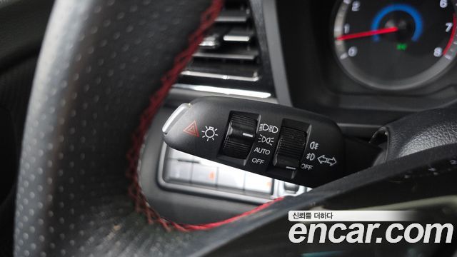 KG Mobility (SsangYong) Tivoli Air 1.5 A3 2WD 2022 — фото 31