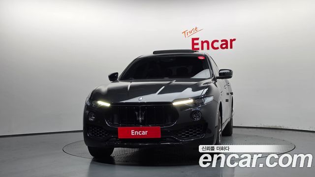 Maserati Levante 3.0 AWD GranSport 2018 — фото 3
