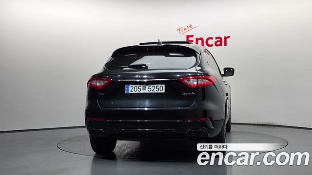 Maserati Levante 3.0 AWD GranSport 2018 — фото 4