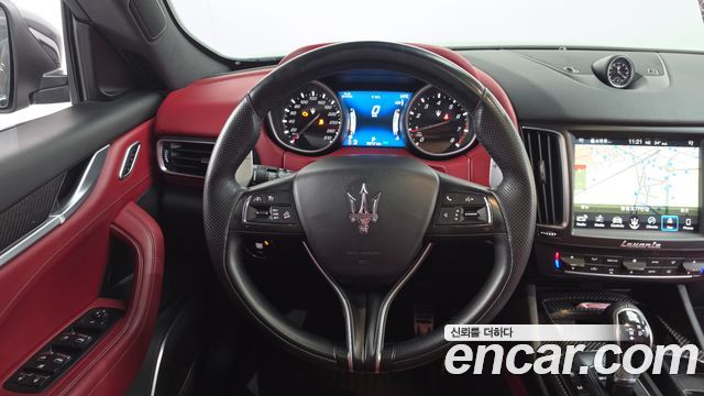 Maserati Levante 3.0 AWD GranSport 2018 — фото 12