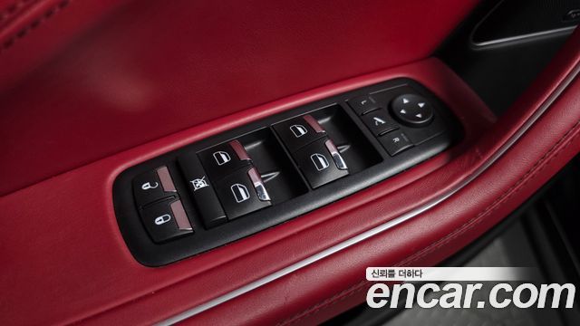 Maserati Levante 3.0 AWD GranSport 2018 — фото 28