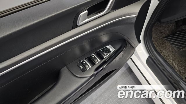 Kia K5 (III) 2.0 Prestige 2021 — фото 13