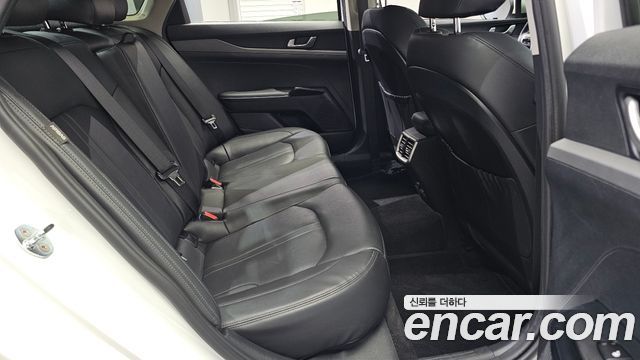 Kia K5 (III) 2.0 Prestige 2021 — фото 26