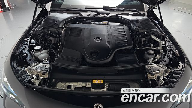 Mercedes-Benz CLE-Class (C236) CLE450 4MATIC Cabriolet 2024 — фото 6