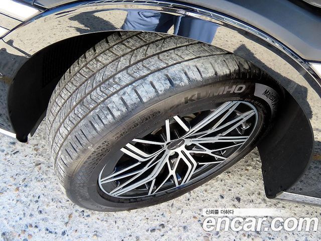 Genesis G90 (RS4) Gasoline 3.5 Turbo AWD 2023 — фото 24