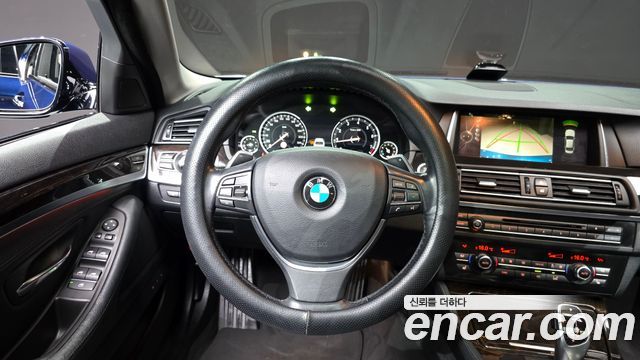 BMW 5 Series (F10) 528i xDrive M Aero Dynamic 2016 — фото 13