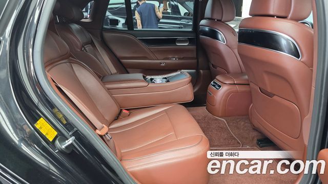 Genesis G90 (RS4) Gasoline 3.5 Turbo AWD 2022 — фото 16