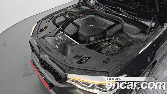 BMW 5 Series (G30) 530i M Sport Package Plus 2017 — фото 6