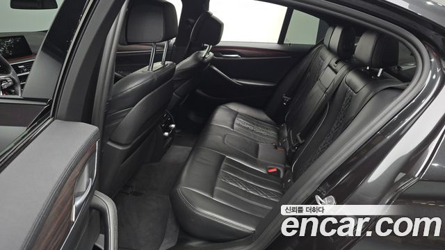 BMW 5 Series (G30) 530i M Sport Package Plus 2017 — фото 12