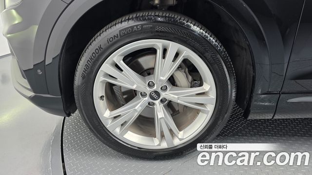Audi Q8 (4M) 45 TDI Quattro Premium 2022 — фото 5