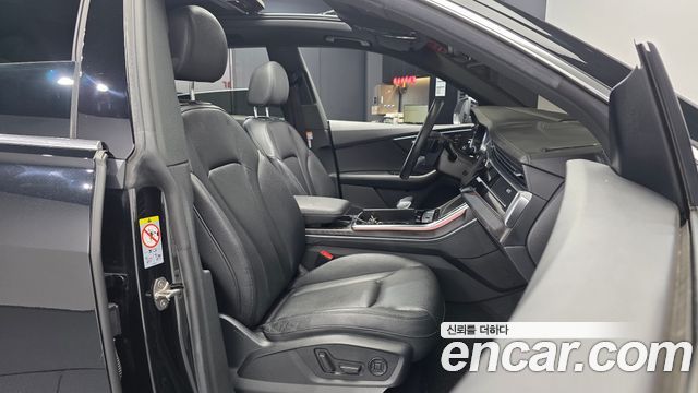 Audi Q8 (4M) 45 TDI Quattro Premium 2022 — фото 11