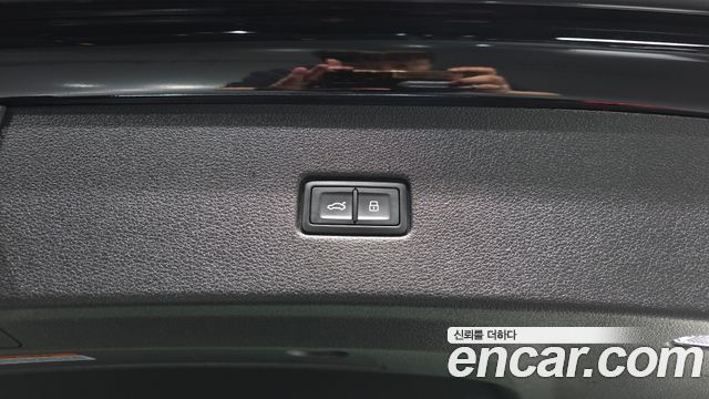 Audi Q8 (4M) 45 TDI Quattro Premium 2022 — фото 36