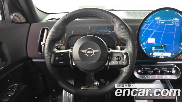 MINI Cooper S Countryman (III) ALL4 JCW 2024 — фото 13