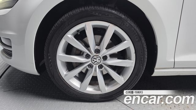 Volkswagen Golf (VII) 2.0 TDI 2016 — фото 5