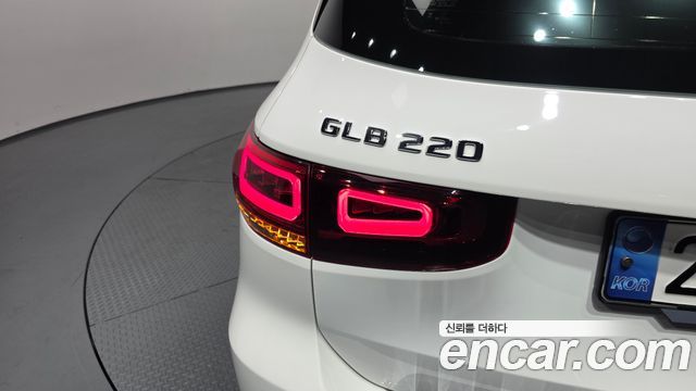 Mercedes-Benz GLB-Class (X247) GLB220 2020 — фото 29