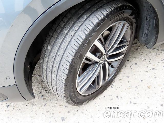 Volkswagen Tiguan Allspace 2.0 TSI Prestige 2023 — фото 24