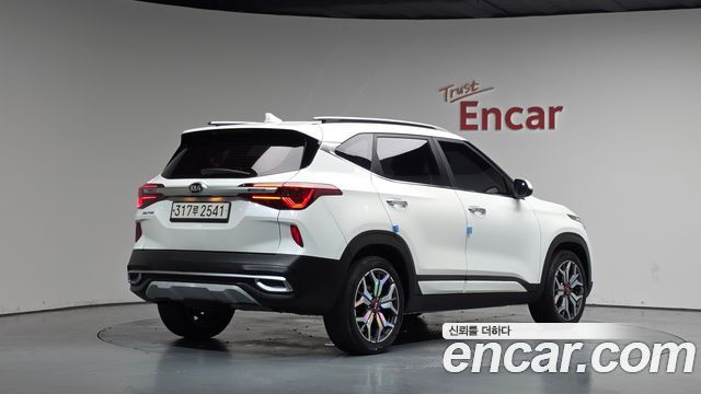 Kia Seltos Diesel 1.6 2WD Signature 2022 — фото 2