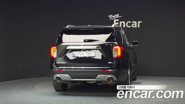 Ford Explorer (VI) 2.3 LimIted 4WD 2020 — фото 4