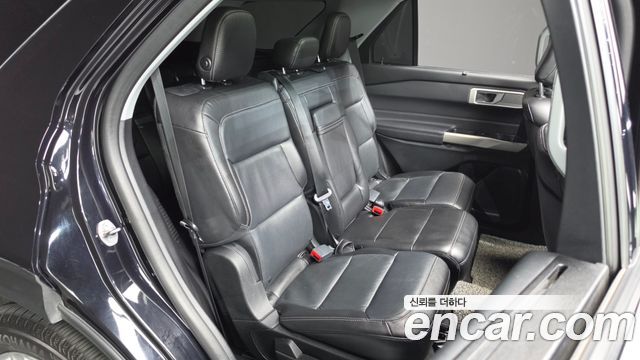 Ford Explorer (VI) 2.3 LimIted 4WD 2020 — фото 11