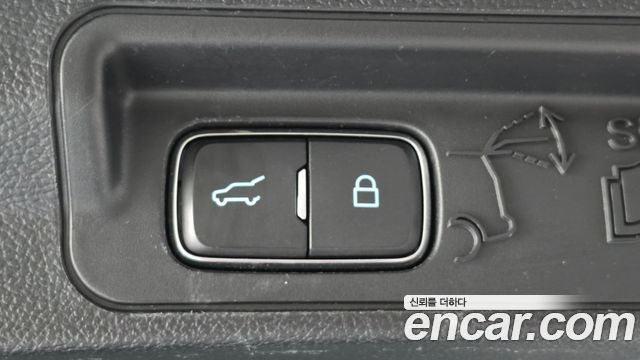 Ford Explorer (VI) 2.3 LimIted 4WD 2020 — фото 19
