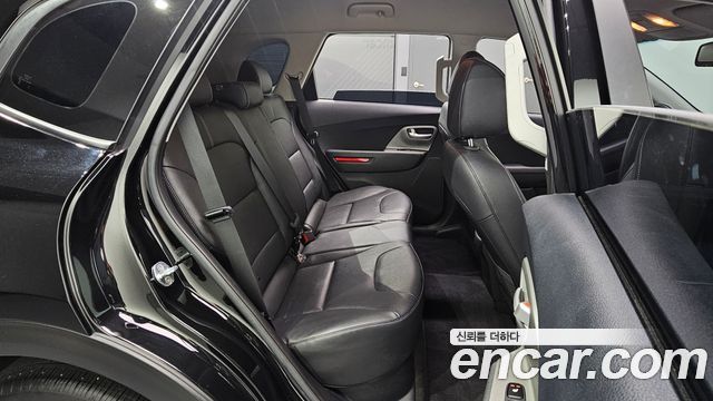 Kia Niro Plus Air 2023 — фото 11