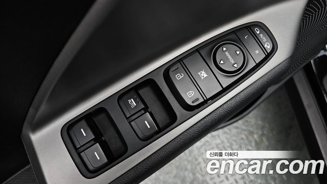 Kia Niro Plus Air 2023 — фото 19