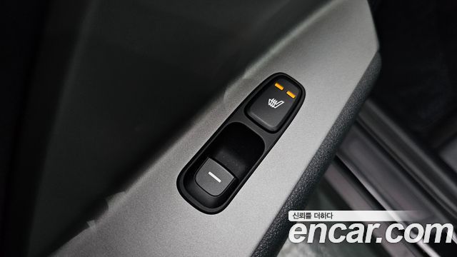 Kia Niro Plus Air 2023 — фото 28