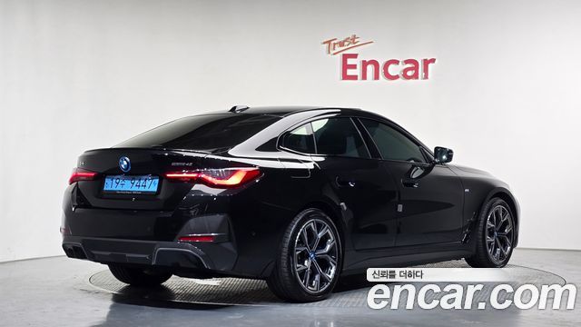 BMW i4 eDrive40 M Sports Pro 2022 — фото 2