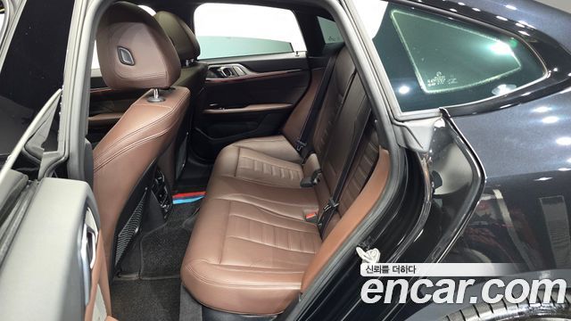 BMW i4 eDrive40 M Sports Pro 2022 — фото 11