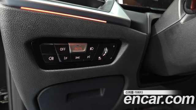 BMW i4 eDrive40 M Sports Pro 2022 — фото 19