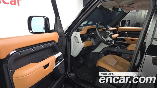 Land Rover Defender (L663) 110 D300 HSE 2023 — фото 10