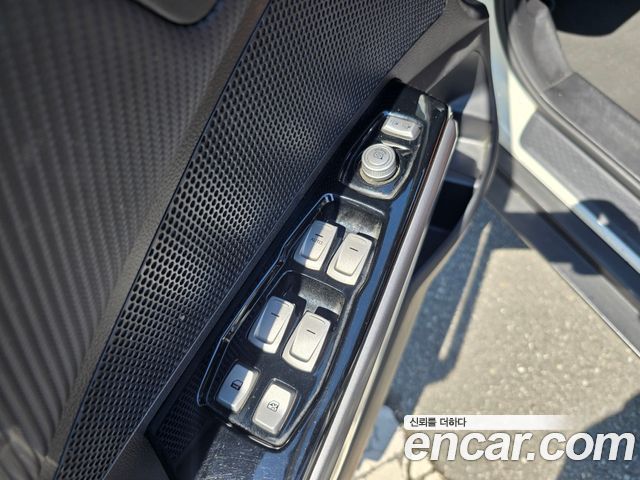 KG Mobility (SsangYong) Tivoli Air Diesel IX 2WD 2017 — фото 12