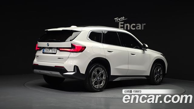 BMW X1 (U11) xDrive 20i xLine 2025 — фото 2