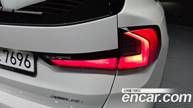 BMW X1 (U11) xDrive 20i xLine 2025 — фото 23