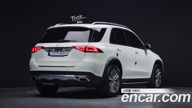 Mercedes-Benz GLE-Class (W167) GLE300d 4MATIC 2022 — фото 2