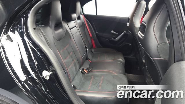 Mercedes-Benz A-Class (W177) AMG A45 4MAITC+ Hatchback 2022 — фото 11