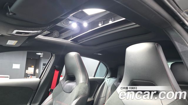 Mercedes-Benz A-Class (W177) AMG A45 4MAITC+ Hatchback 2022 — фото 16