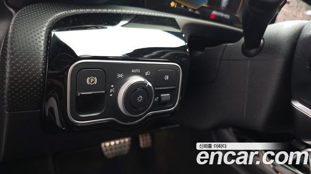 Mercedes-Benz A-Class (W177) AMG A45 4MAITC+ Hatchback 2022 — фото 19