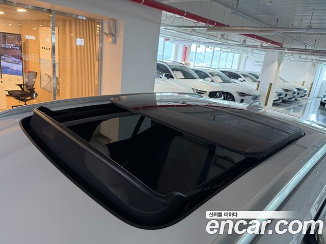 Volvo XC40 B4 Ultra Bright 2026 — фото 23