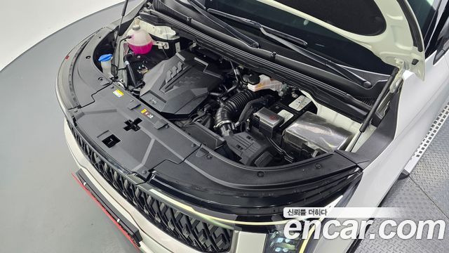 Kia Carnival (IV) Gasoline 7-Seater Hi Limousine Signature 2024 — фото 6