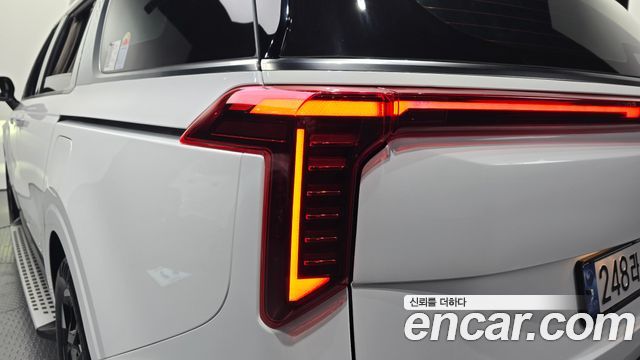 Kia Carnival (IV) Gasoline 7-Seater Hi Limousine Signature 2024 — фото 23