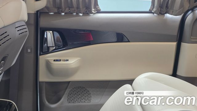 Kia Carnival (IV) Gasoline 7-Seater Hi Limousine Signature 2024 — фото 25