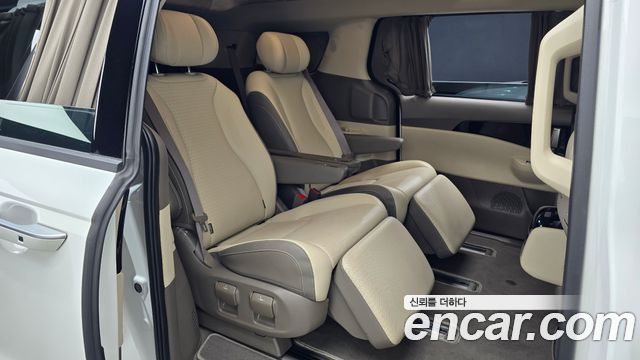 Kia Carnival (IV) Gasoline 7-Seater Hi Limousine Signature 2024 — фото 26